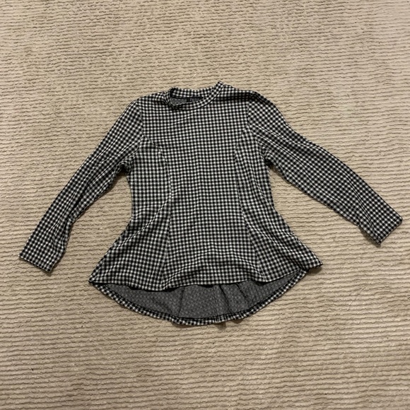 Papillon Black & White Checkered Peplum Long Sleeve Shirt - Picture 4 of 4